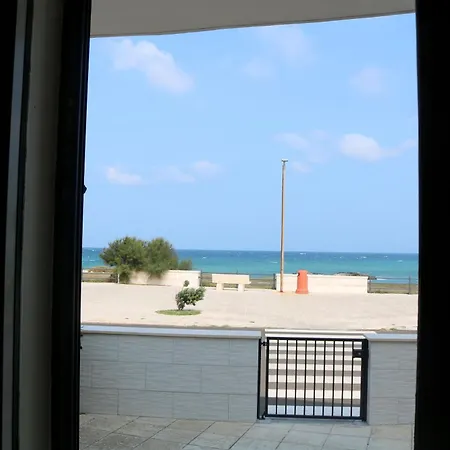 Fronte Mare Del Salento سان فوكا